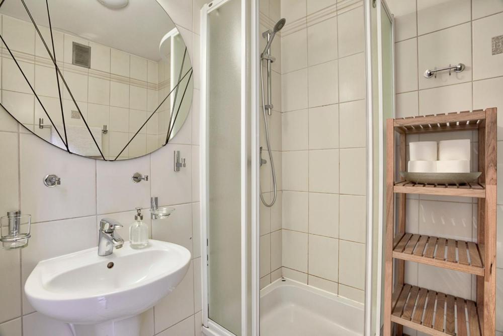 Tyzenhauz Apartments Old Town Cracovie Extérieur photo