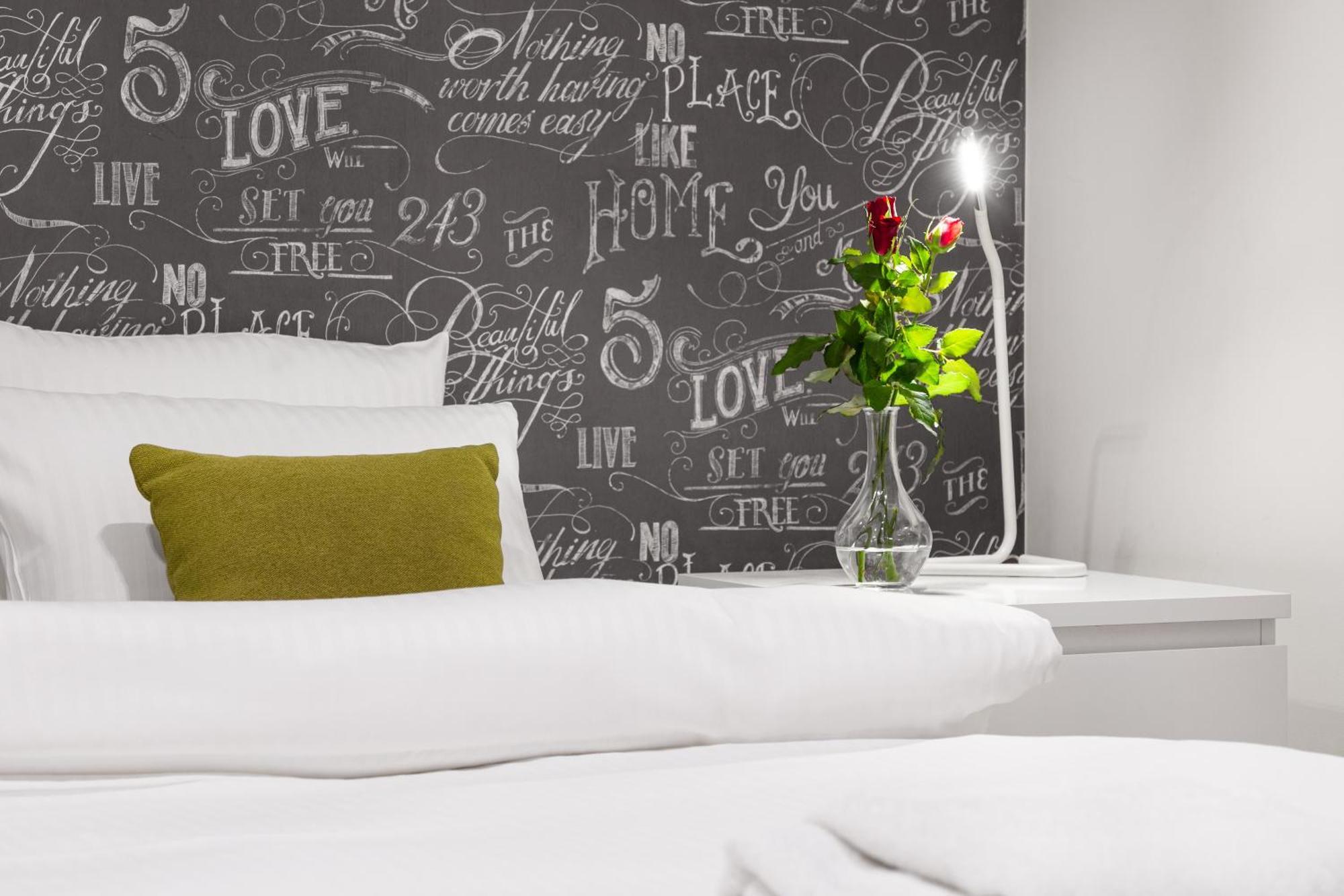 Tyzenhauz Apartments Old Town Cracovie Chambre photo